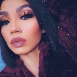 Meet your Posher, Lizbeth